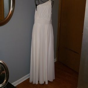 Teovolio grecian goddess 1 shoulder column gown 12